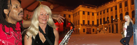 Saxophonistin mit Hot Chocolate und in Wien